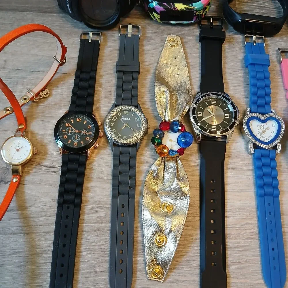 Huge Watch Lot of 50+ Mixed Brands Vintage & Modern Parts/Repair Untested-Box A6